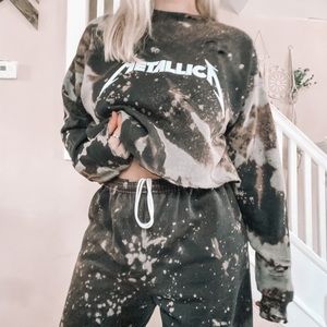 Bleached and destroyed Metallica lounge set